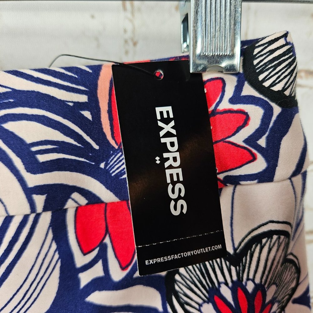 NWT Express Size 0 Pink Blue Retro Floral Print A-Line Mini Skirt Stretch $46.95 - Picture 5 of 8
